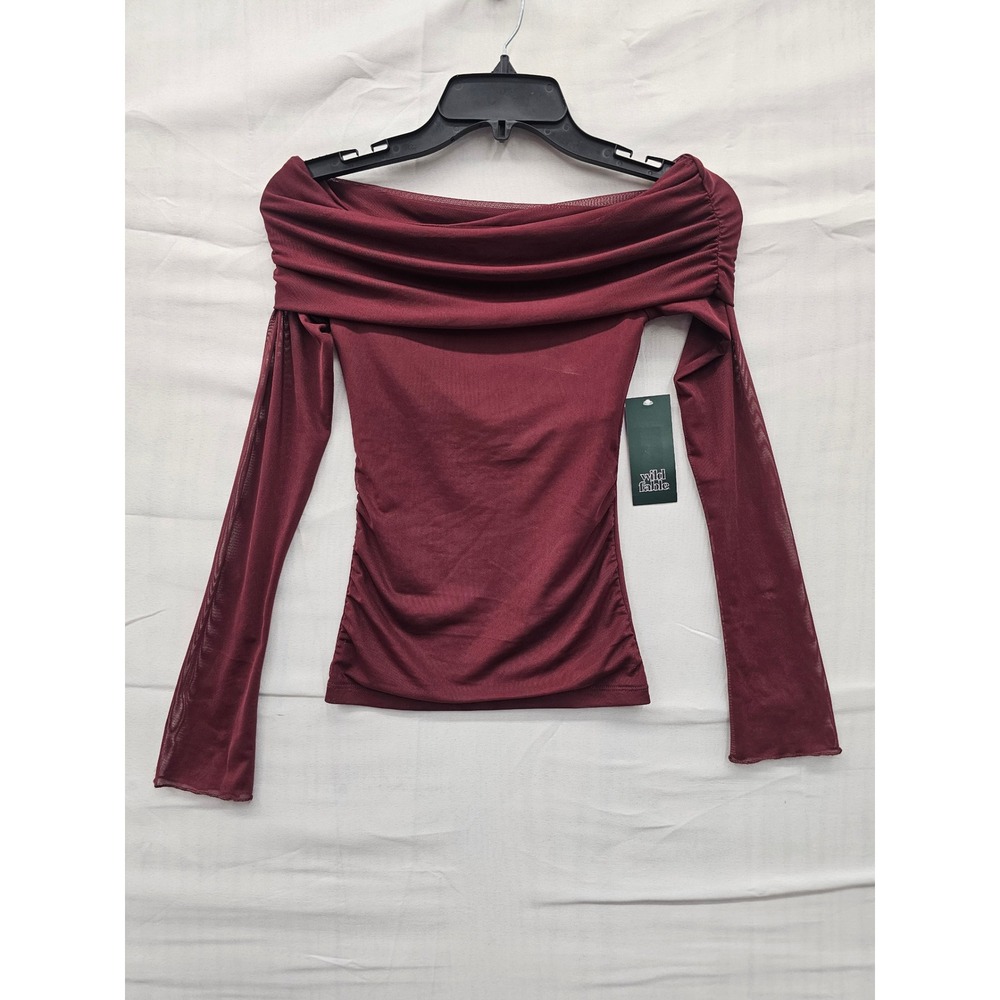 NWOT wild fable Off-the-Shoulder Long Sleeve Top in Burgundy